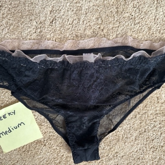 Victoria Secret MEDIUM three (3) pair - pink, black and blue RARE NWOT - Picture 15 of 15